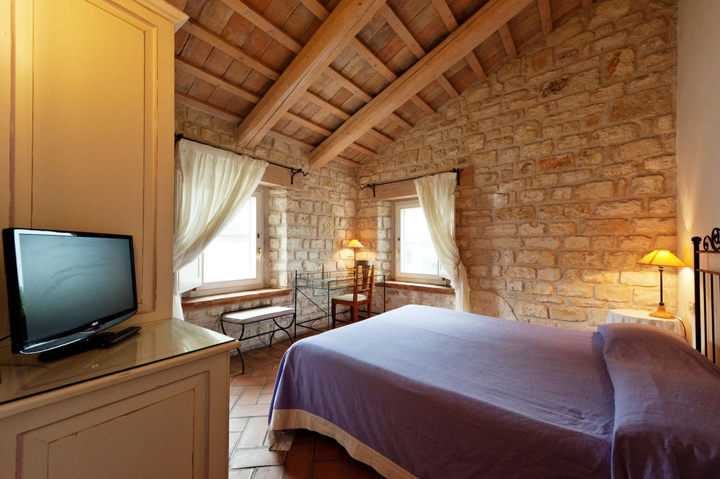 Valcastagno Relais & Residence Sirolo Quarto foto
