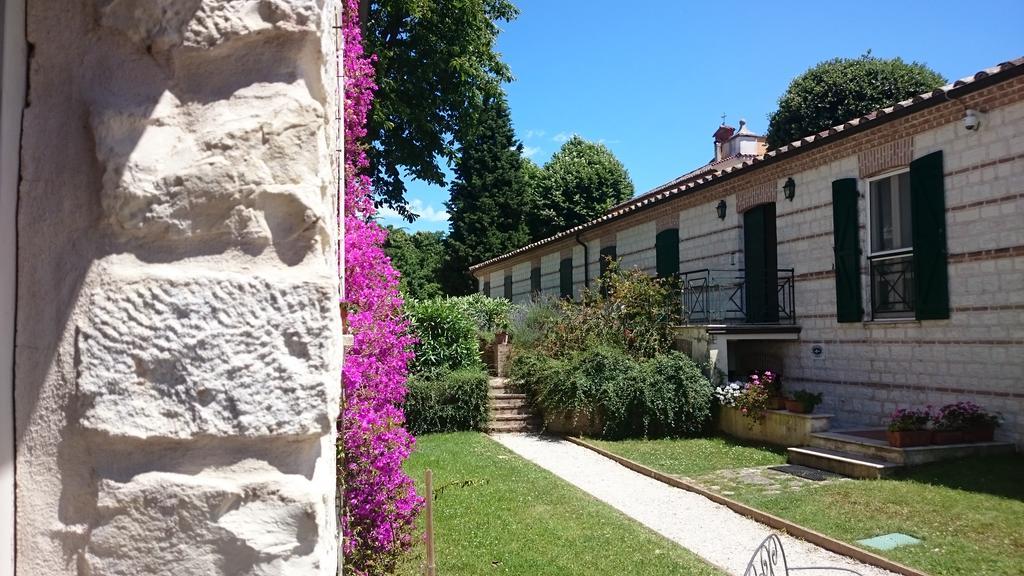 Valcastagno Relais & Residence Sirolo Exterior foto